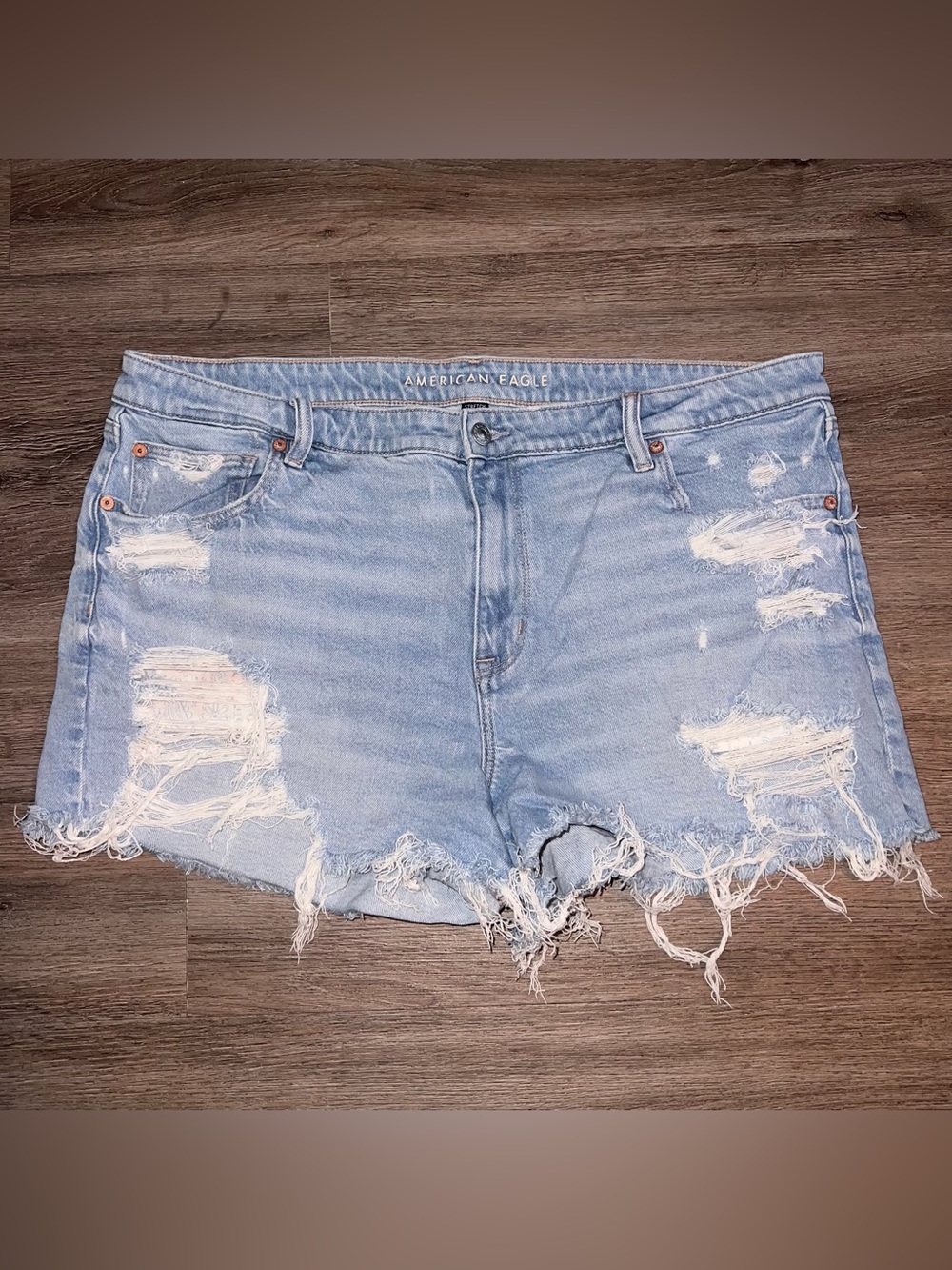 American Eagle Perfect Shortie Stretch LightWash Shorts, Size18